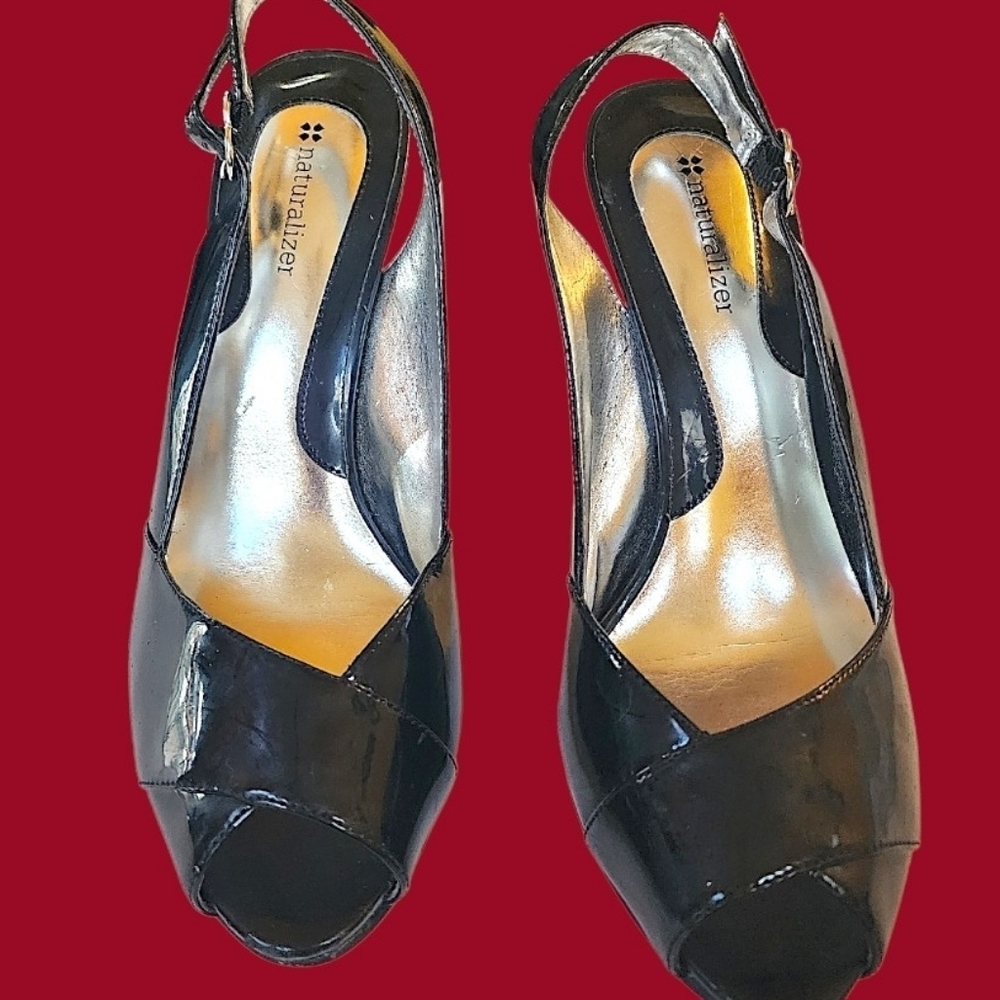 Vintage Naturalizer "Rookie" Black Patent Peep Toe Slingbacks Size 9